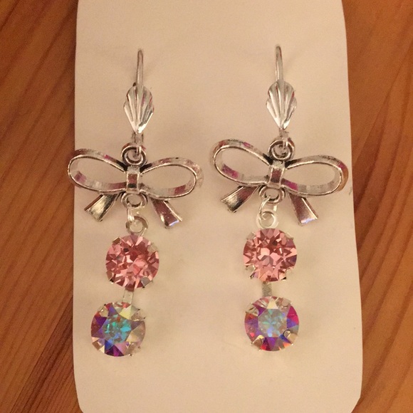Rose + Aurora Borealis Crystal Bow Earrings - Picture 2 of 10